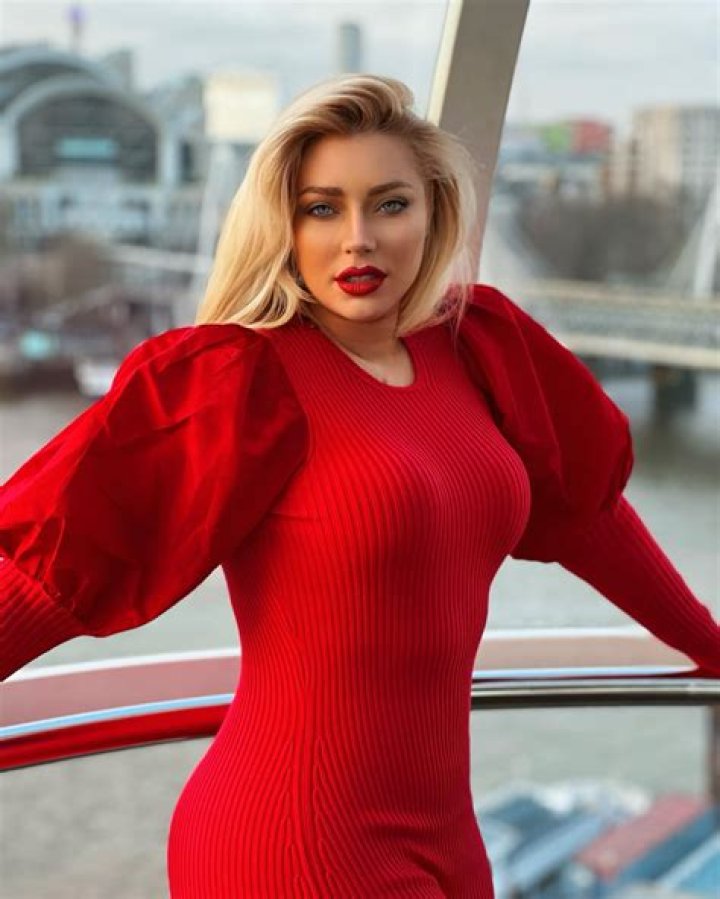 
Oliviafredacurves Height, Weight, Net Worth, Age, Birthday, Wikipedia, Who, Nationality, Biography 