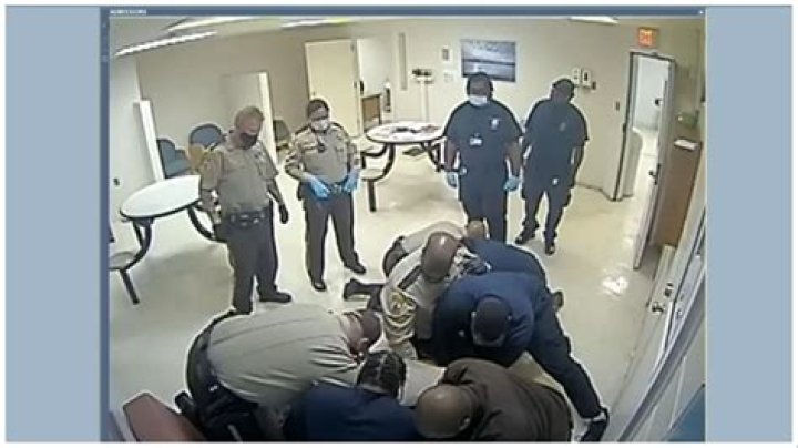 
Surveillance video shows Irvo Otieno’s final moments before death in custody 