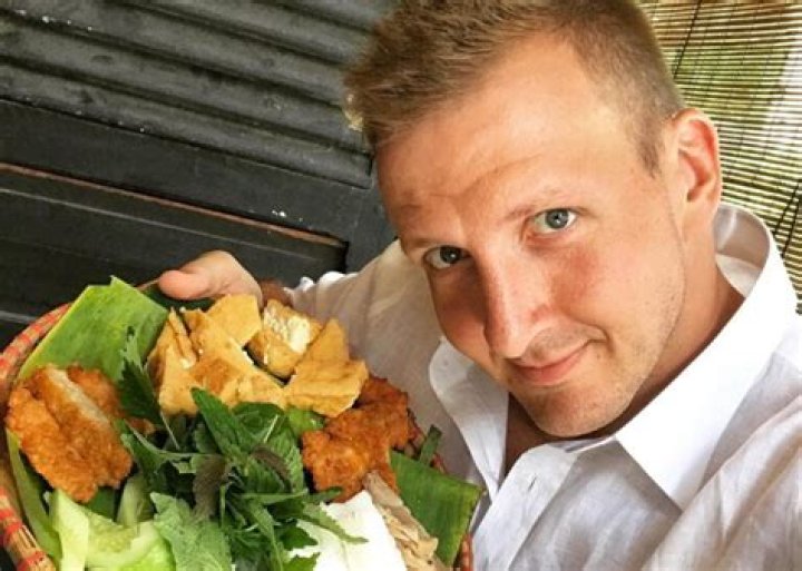 
Tim Hogarth Height, Weight, Net Worth, Age, Birthday, Wikipedia, Who, Instagram, Biography 